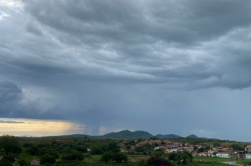  Chove em 95 municípios do Ceará; últimos dias de carnaval devem ser chuvosos – G1